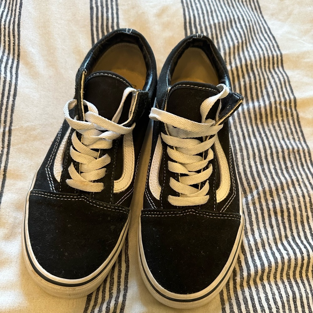 Vans women’s size 7.5 black and white sneakers